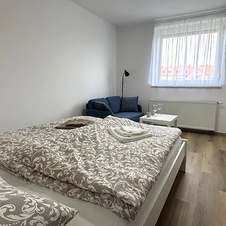 Freddie's Nest