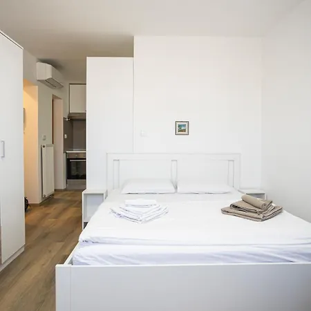 Freddie's Nest Apartman