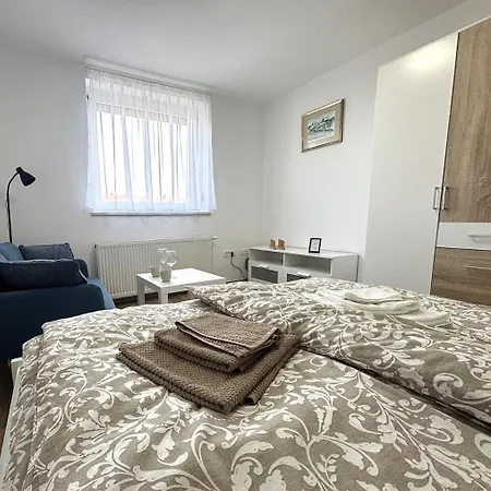 Freddie's Nest 아파트